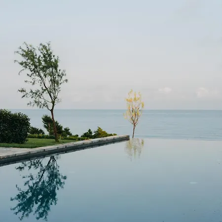 Real Life Homes Luxurious Seafront Villas Each With Their Own Private Pools Korakokhórion Extérieur photo