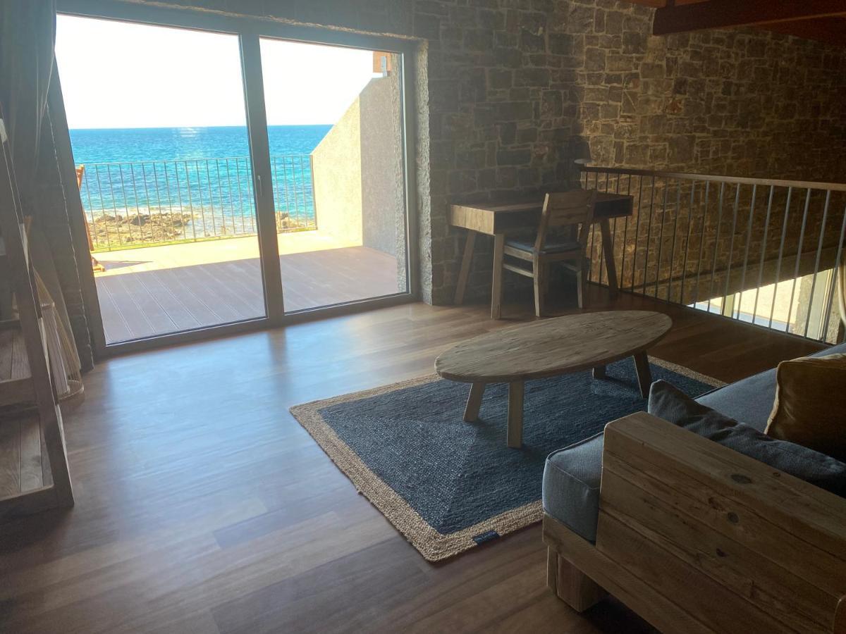 Villa Real Life Homes Luxurious Seafront Each With Their Own Private Pools *