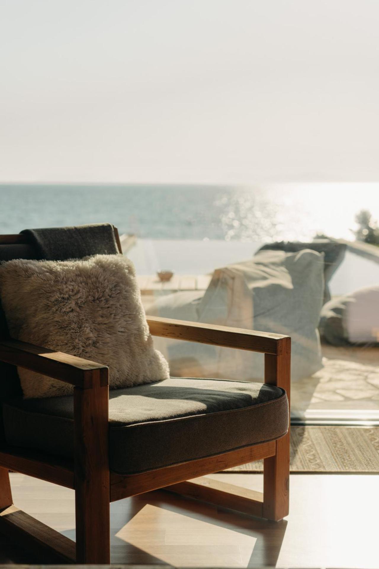 Вилла Real Life Homes Luxurious Seafront Each With Their Own Private Pools Korakochori
