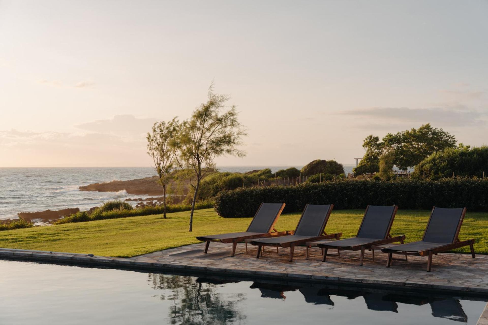 Real Life Homes Luxurious Seafront Each With Their Own Private Pools