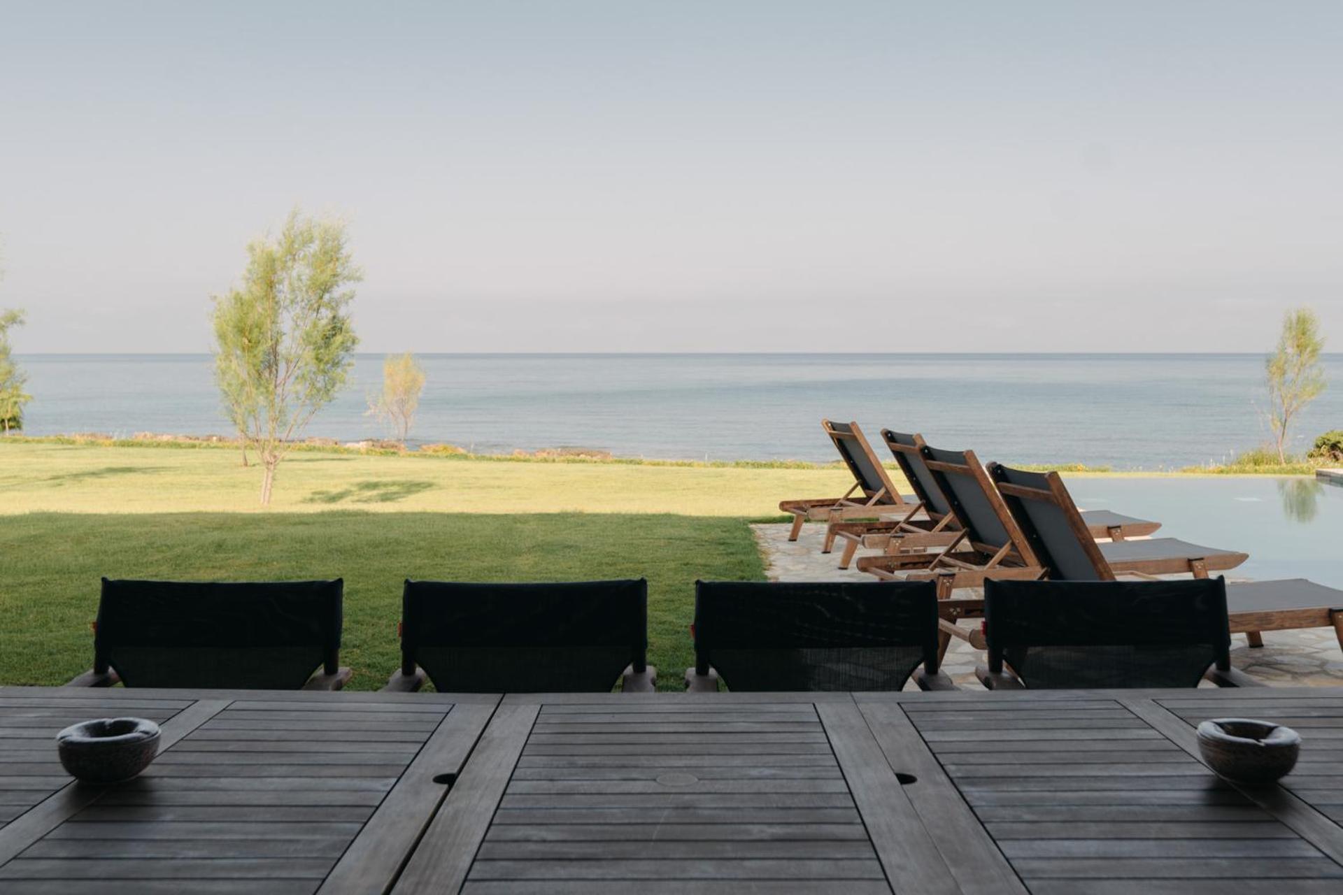 Real Life Homes Luxurious Seafront Each With Their Own Private Pools * Korakochori
