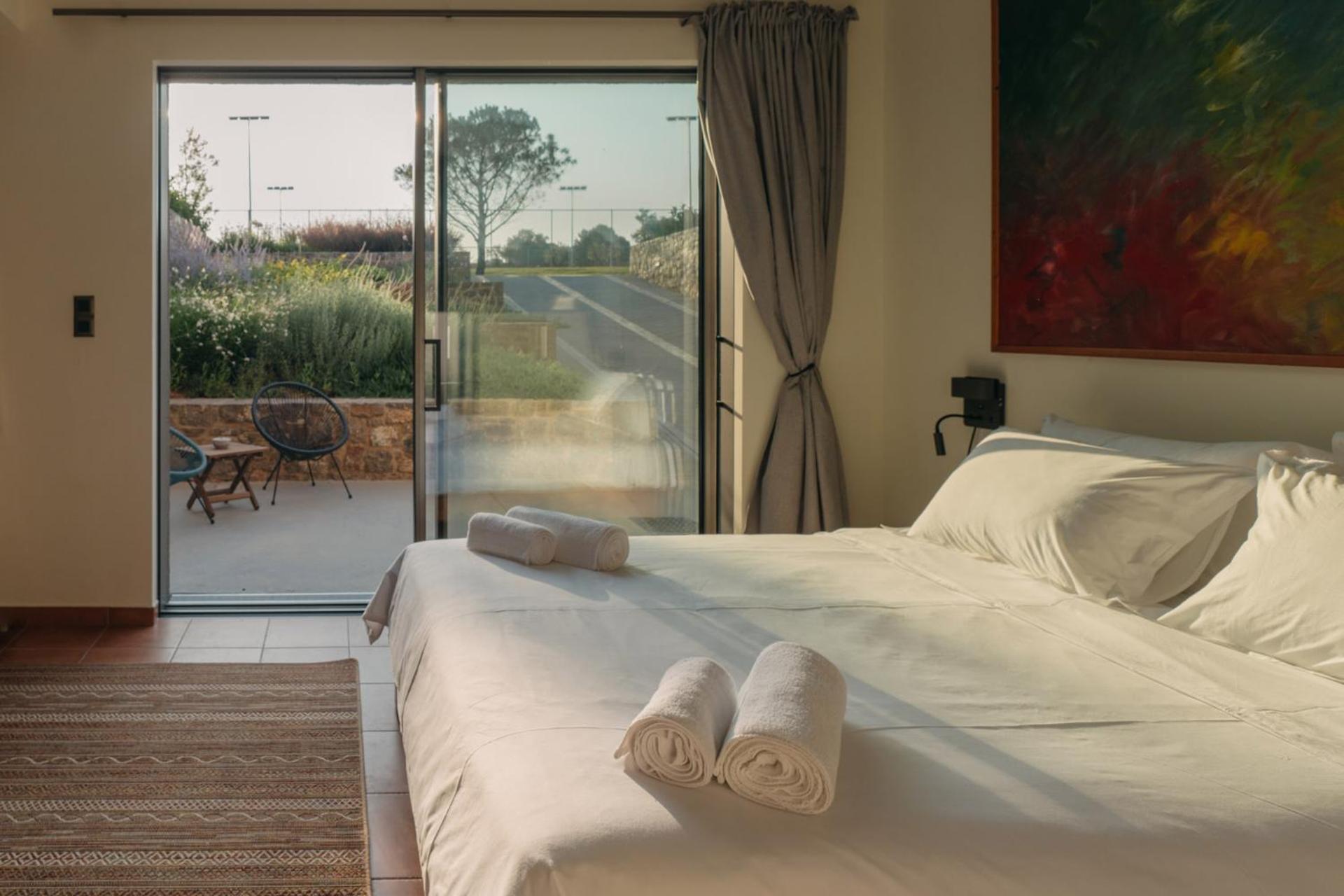 Real Life Homes Luxurious Seafront Each With Their Own Private Pools Korakochori
