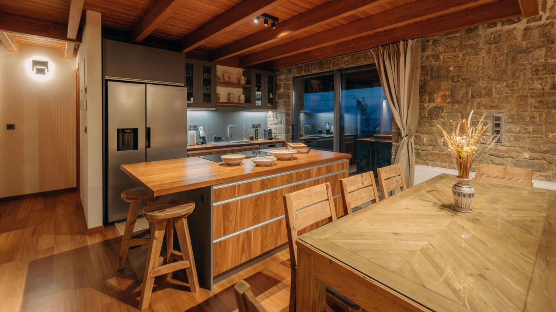 Real Life Homes Luxurious Seafront Each With Their Own Private Pools Villa